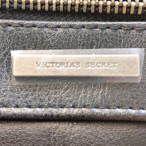 Victoria's Secret Black vegan leather handbag - Picture 4 of 8